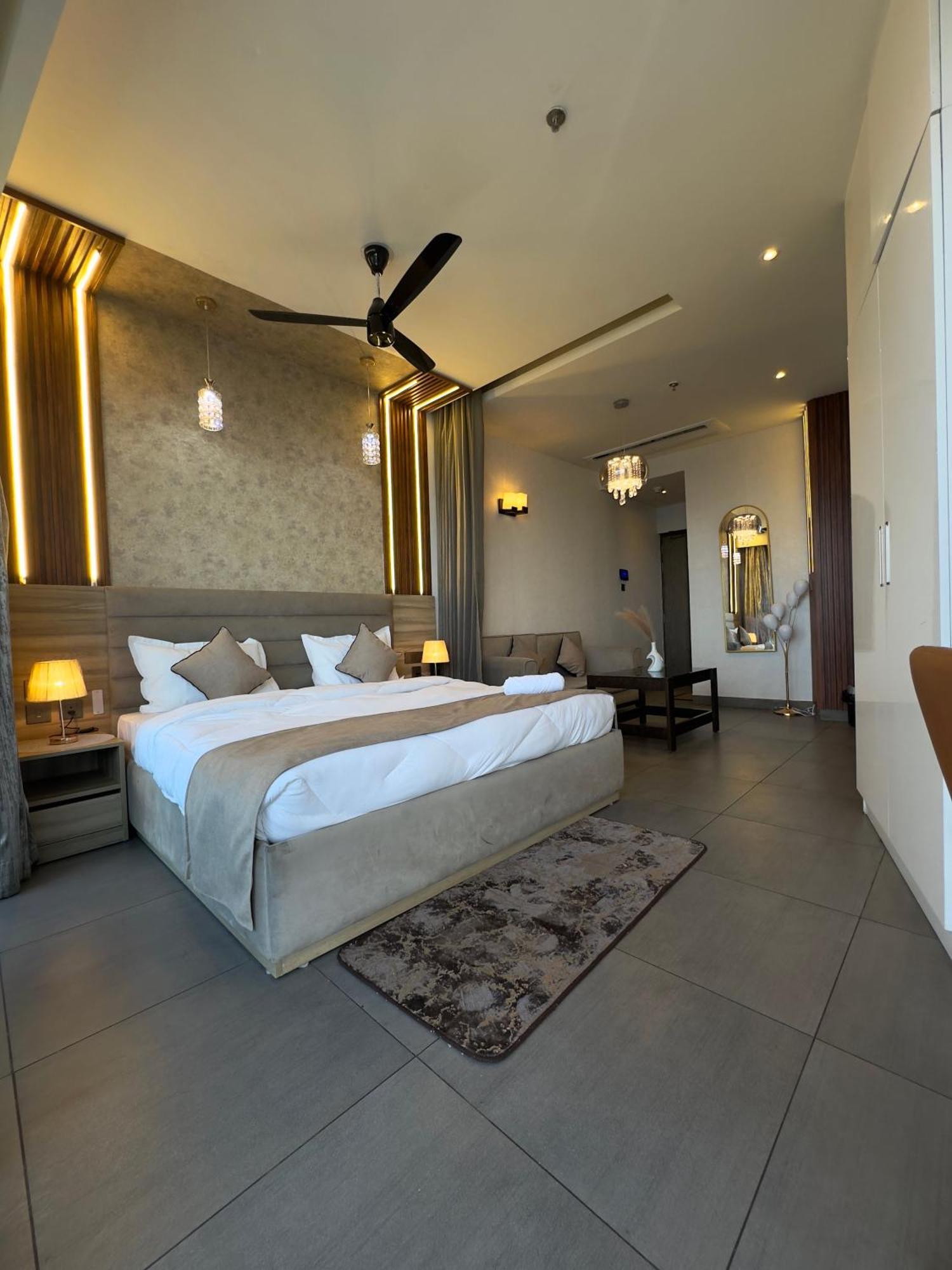 Elysian New Delhi